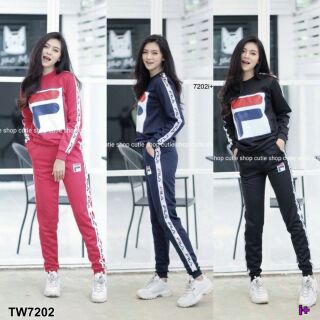 Set Fila เสื้อแขนยาว+กางเกงขายาว แต่งแถบโลโก้