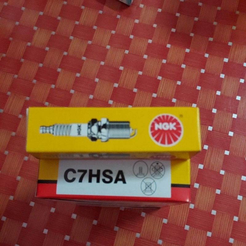 หัวเทียนแท้NGK-C7HSA