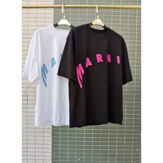 [S-5XL]Marni เสื้อยืดคอกลม แขนสั้น ผ้าฝ้าย พิมพ์ลาย แฟชั่นสําหรับผู้ชาย และผู้หญิง ไซซ์ s - 5xl