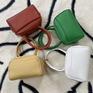 กระเป๋าถือรุ่น FEESIA ทั้งหมด 4 สี