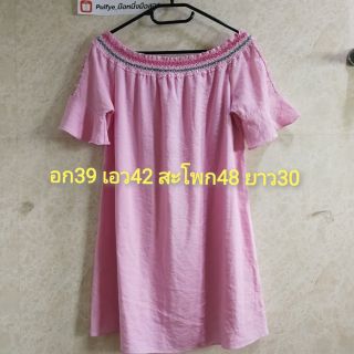 มือ2 เดรสปาดไหล่​ แขนระบายสีชมพู​ อก39 ยาว30