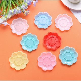 พู่กัน จานสี พลาสติก สำหรับ ระบายสี