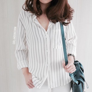 . ♞ stripe shirt