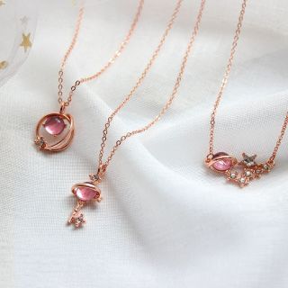 สร้อยคอกาแลกซี่สีโรสโกลด์ • Rose Gold Galaxy Necklacs