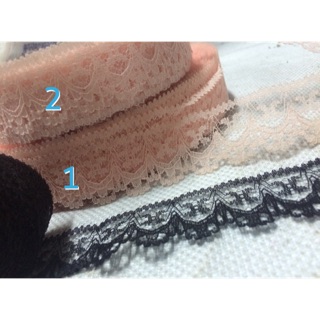 ลูกไม้ตกแต่งเสื้อผ้ากว้าง3เซนติเมตรราคาต่อ1ความยาว1หลา