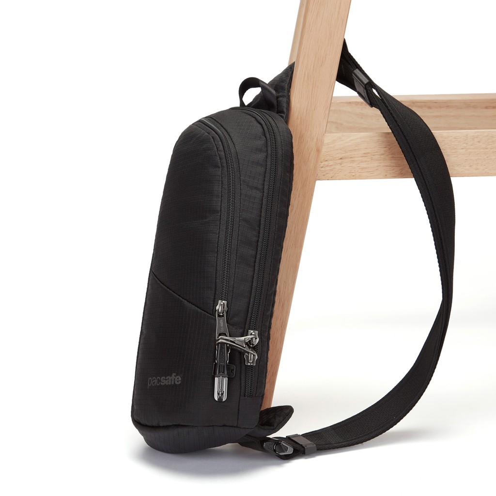 Pacsafe V ACTION SLING (VIBE 150 SLING PACK) ANTI-THEFT กระเป๋าคาดอก กระเป๋ากันขโมย