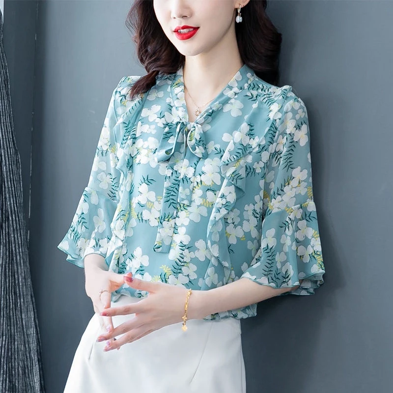 เสื้อลูกไม้ลายดอกไม้ คอวี แขนสั้น สไตล์ตะวันตก thumbnail 5