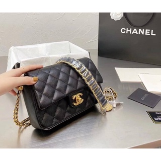 กระเป๋าสะพายข้าง Chanel หนังแท้