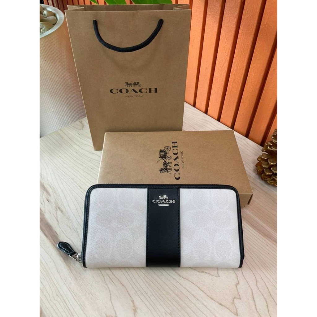 แท้💯 👜 กระเป๋าสตางค์ Coach Accordion Zip Wallet (F54630) *** Outlet ***