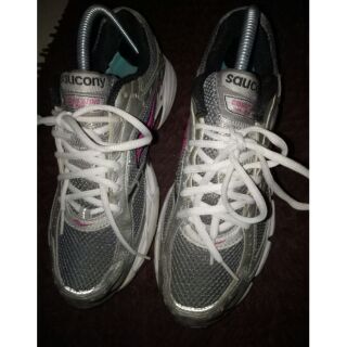 Saucony us9.5