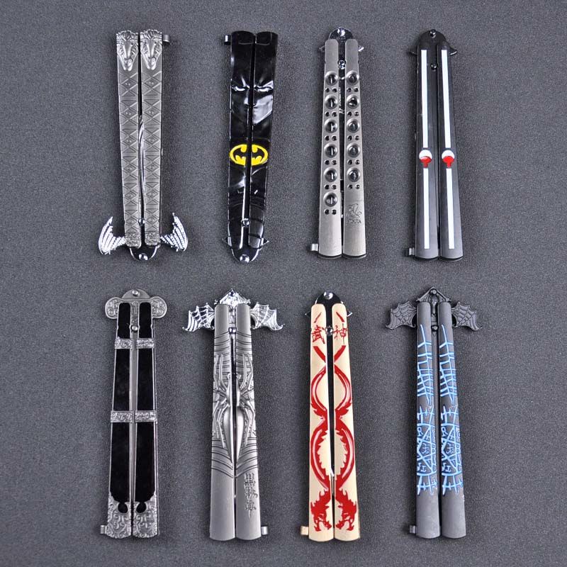 ✅◎อะนิเมะดาบพับมีดโยนมีดไม่มีขอบ Overwatch Vanguard Warcraft ดาบศิลปะออนไลน์ One Piece โลหะผสมสังกะส