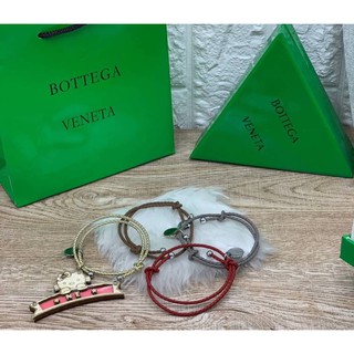 ข้อมือหนัง Bottega ใส่ได้ทั้งผู้หญิง ผู้ชาย