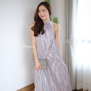 New pleated dress   เดรสอัดพลีทงานใหม่ ช่วงคอปล่อยระบาย ผูกเองด้านข้าง ชายกระโปรงมีลูกเล่น