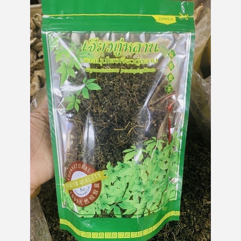 ชาเจียวกู่หลาน(绞股蓝茶）ขนาด 100g เป็นชาที่คนส่วนใหญ่นิยมดื่มกัน ชามีกลิ่นหอม ชุ่มคอ และยังมีประโยชน์ต่อสุขภาพอีกมาก