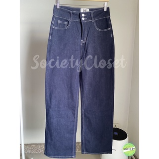 Socie.tycloset-H02กางเกงเอวสูงทรงกระบอกแต่งกระดุมป้ายหนัง