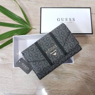 Guess leather wallet กระเป๋าสตางค์ใบกลาง