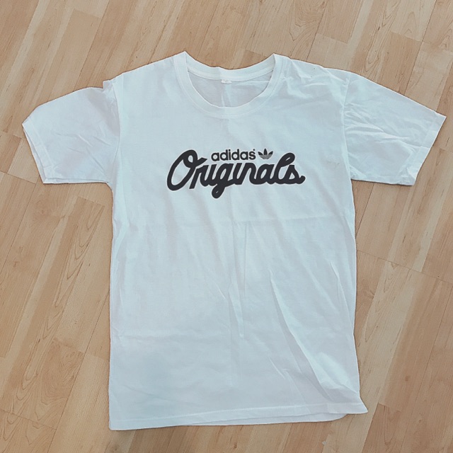 เสื้อยืด adidas