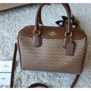 Sale Coach หมอน 9นิ้ว ใหม่แท้100% พร้อมส่ง