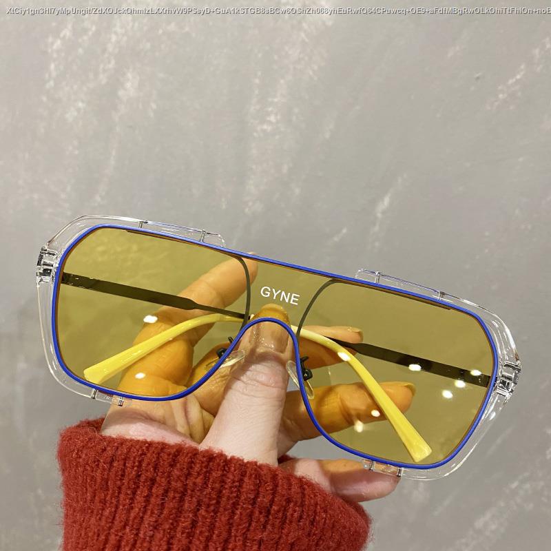AuthenticSpot goodsXiaohongshu แว่นตากรองแสงสีฟ้าสำหรับผู้หญิงแบบหน้าสดแว่นกันแดดไร้คานแว่นสไตล์ยุโรปอเมริกันกรอบใหญ่ทรง