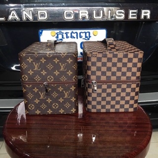 กล่องLOUIS VUITTON ราคา 950.-