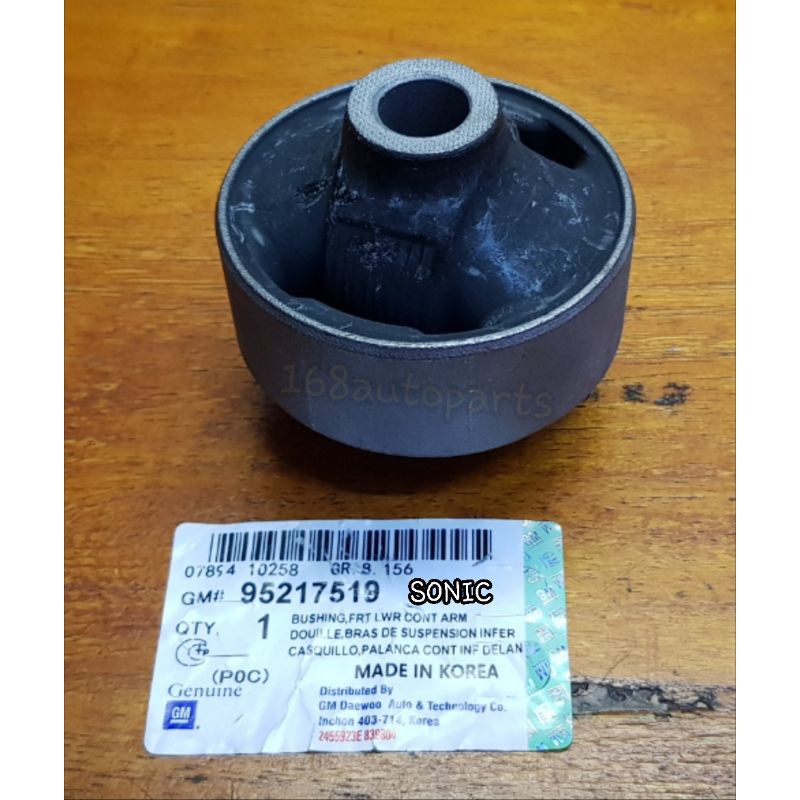 บุชปีกนกใหญ่-เล็ก Chevrolet SONIC//SPIN