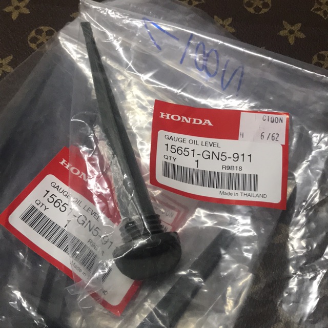 แท้ศูนย์ ก้านวัดระดับน้ำมันเครื่อง ฝาปิดน้ำมันเครื่อง มอเตอร์ไซค์ Honda Suzuki Yamaha ก้านวัดน้ำมันเครื่อง