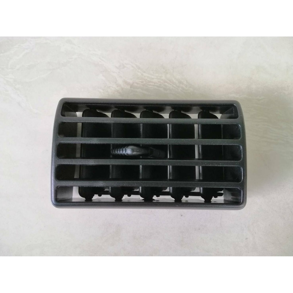 ช่องลมแอร์(อันกลาง)  TOYOTA  AE100,4AFE  ราคาอันละ  260บาท