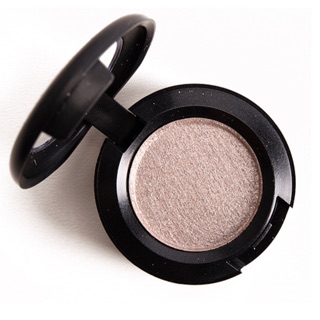 Mac single eye shadow อายชาโดว์ของแม็ค ของแท้ ของใหม่ มือ 1 สี MAC She Sparkles is a warm pewter with a sparkle