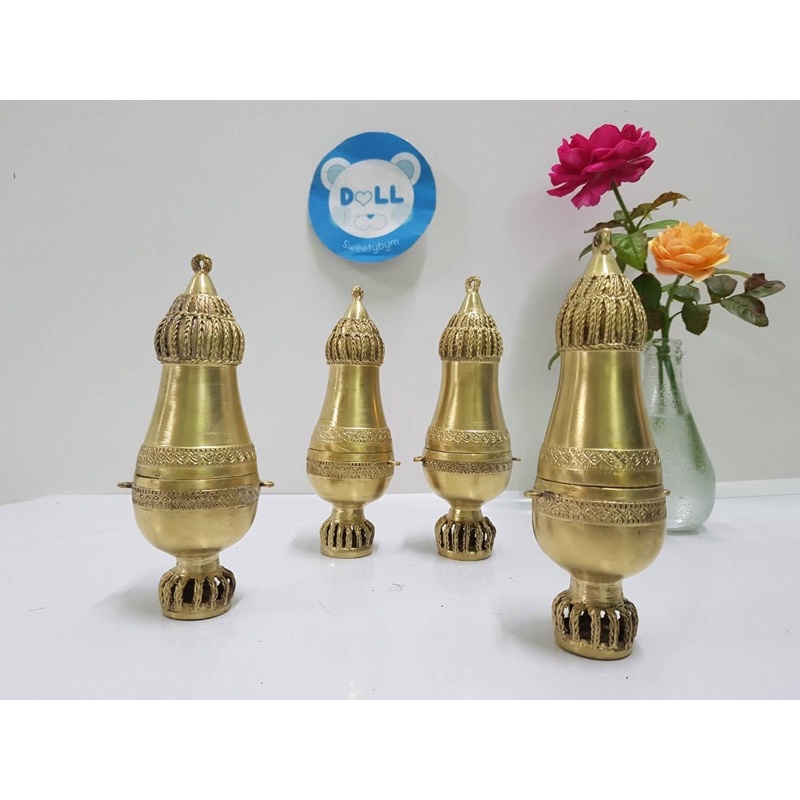 Brass byfa B1021 เต้าปูน บอกปูน เต้าปูนแบบเขมร ฝีมืvครูช่างบ้านปะอาว ขนาด  สูง6-6.5นิ้ว(งานแตกต่างกันทุกรอบ)