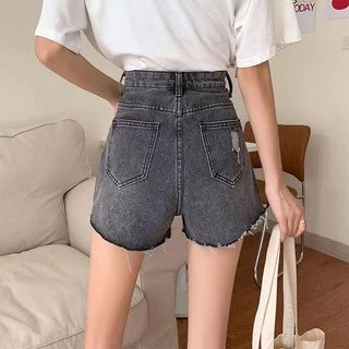 Swan shop แฟชั่นกางเกงยีนส์ขาสั้นเอวสูง ทรงสวยเข้ารูป ปลายรุ่ยขาดขาเล็กน้อย ผ้ายีนส์แท้ สั้นสวมใส่สบาย