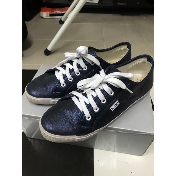 รองเท้าผ้าใบ holster