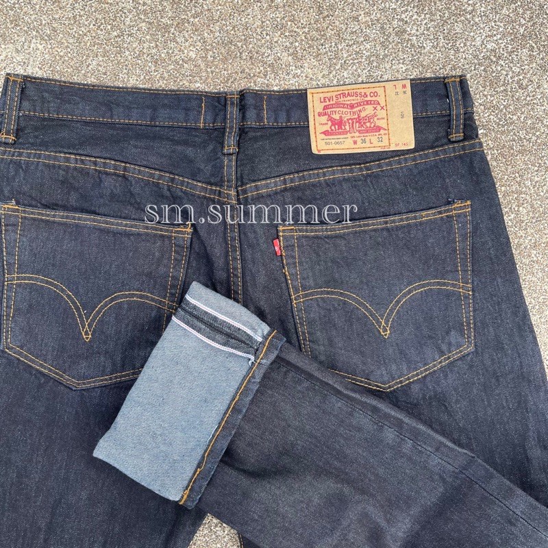 Levi’s กางเกงยีนส์ลีวาย 501 ริมแดง ขายาวทรงกระบอก สีมิดไนท์ ซุปเปอร์แบ