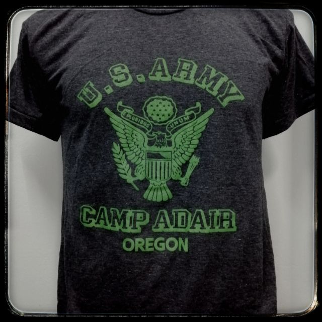 เสื้อทหารสีเทา มีลายUS ARMY, USMC,CAVALRY, AIRBORNE, NAVY SEALS