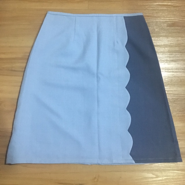 มือสอง กระโปรงสีฟ้า PYN brand momocurve