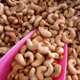 เม็ดมะม่วงหิมพานต์ อบเนย ไซต์ A. น้ำหนัก 500 g.