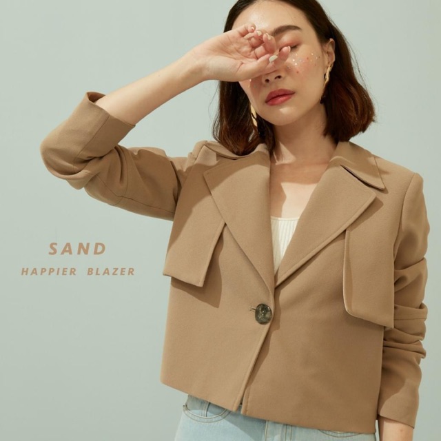 ส่งต่อ Kanni Studio Happier Blazer สี Sand (น้ำตาล) size S