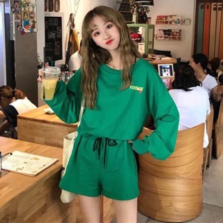 จั้มสูทขาสั้น👗🧤💚👒.Mamoss