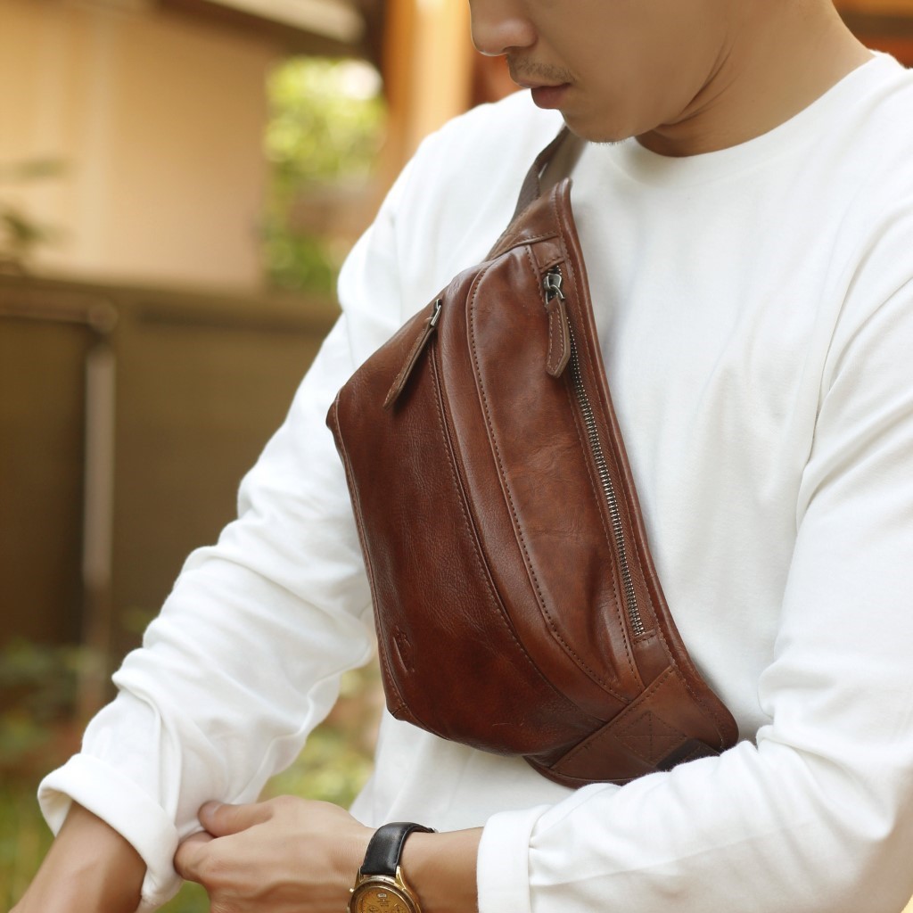 ⚡ กระเป๋าคาดอกหนังแท้ รุ่น Hendrix (b-cbr-8609)  Leather fanny Bag สินค้าขายดี