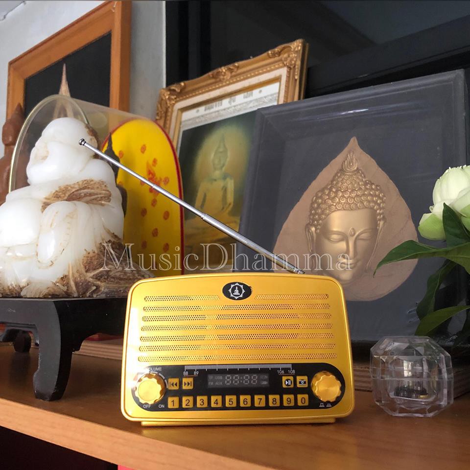 วิทยุธรรมะ ยอดนิยม หน้าปัดเป็นLEDปรับเป็นนาฬิกาสีทองและสีงาช้างเนื้อหาและเสียงบรรยายต่างกันสอบถามรายละเอียดก่อนสั่งซื้อ