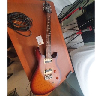 กีต้าร์ ไฟฟ้า PRS PAUL REED SMITH SE