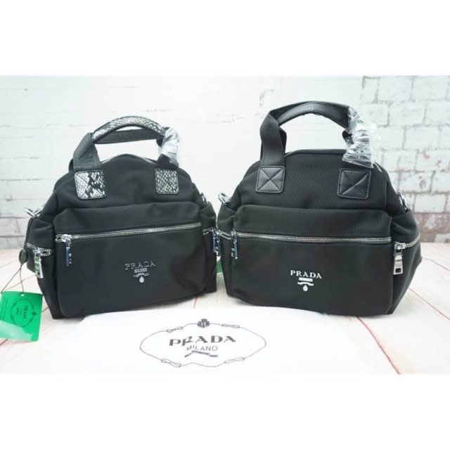 กระเป๋าพรีเมี้ยมกิ๊ฟ Prada Limited Edition 🎉 สินค้าแท้ งาน Outlet 💥💥