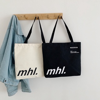 กระเป๋าผ้าสะพายน่ารัก Mhl สีดำและสีขาว น่ารักกรุ๊บกริบ ใส่หนังสือ ได้ ( Malee73 )