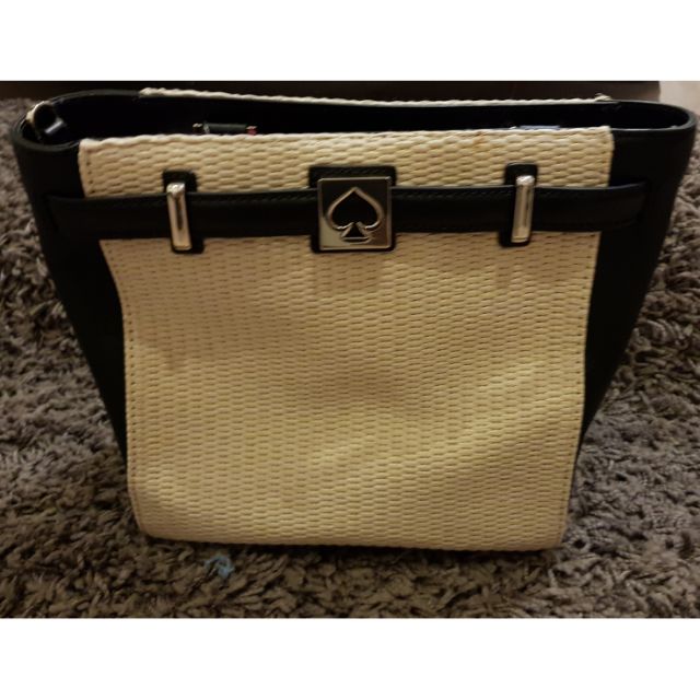 กระเป๋า Kate Spade มือ 1 รุ่น leo WKRU3178