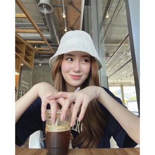 JESSY BUCKET HAT น้องทรงน่ารัก ผ้าสวยมากค่ะ color : Daisy/ Off-White