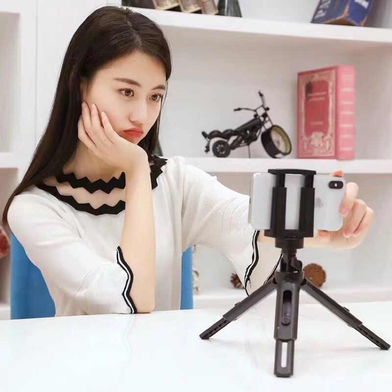 ขาตั้งโโทรศัพท์แบบสามขาขาตั้งมือถือ 3 ขาปรับสูง-ต่ำได้ Tripod Mobile Holder