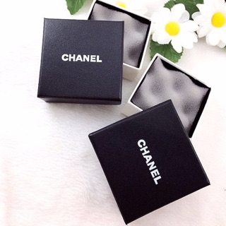 กล่องใส่เครื่องประดับ Chanel 90฿