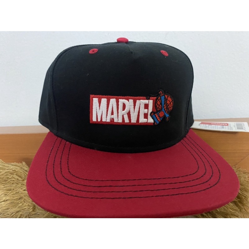 หมวก Marvel (miniso)