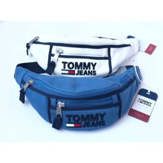 Tommy Jeans กระเป๋าคาดอก | คาดเอว ขนาด :  49 x 17cm ผ้า Cotton ปักโลโก้ ➡️ : สีฟ้า  ➡️ : สีขาว