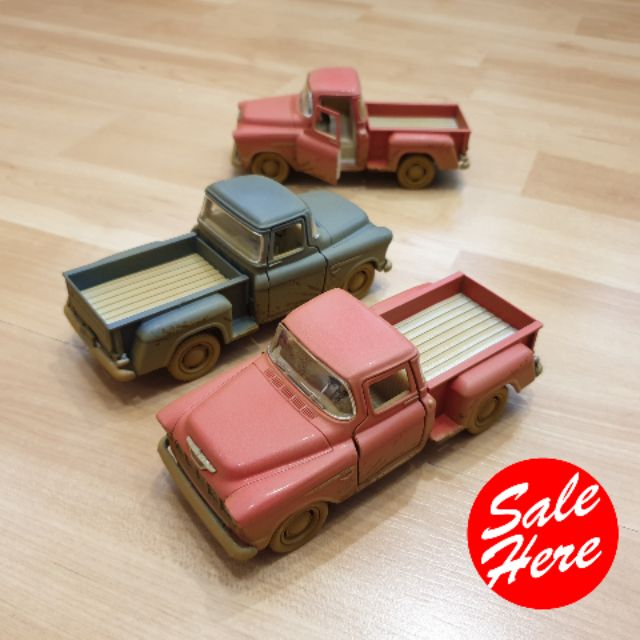 DIE CAST [CHEVROLET CLASSICTRUCK] รถบรรทุก กระบะ คราสสิค ของเล่นและสะสมรถเหล็กมีลาน รถเหล็กSCALE 1:3