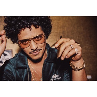 โปสเตอร์ Bruno Mars บรูโน มาส์ Music Poster ตกแต่งบ้าน รูปภาพ ภาพถ่าย โปสเตอร์วินเทจ โปสเตอร์วงดนตรี โปสเตอร์ติดผนัง